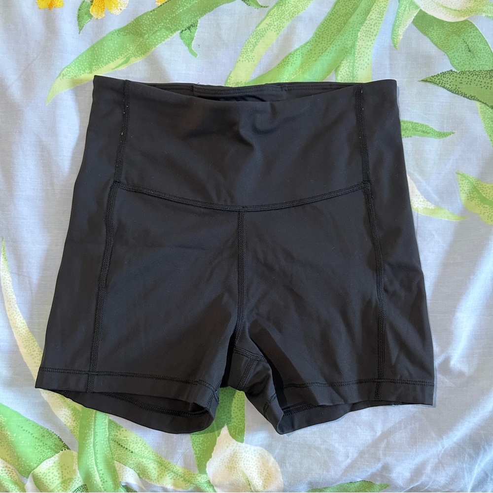 Athletic ultimate shortie